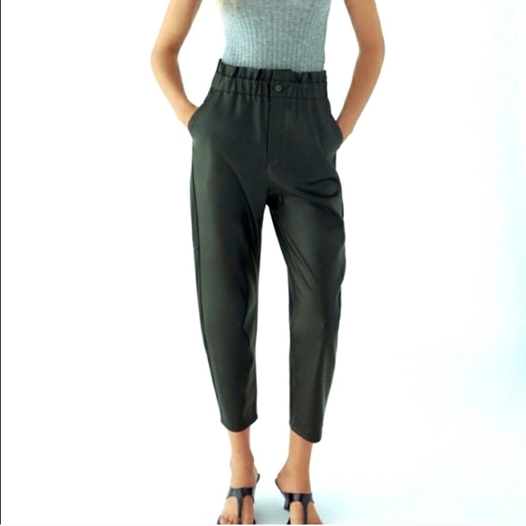 Zara Pants - NWT ZARA FAUX LEATHER BAGGY PANTS SZ 2, 26 HP 8X hp🔥🔥🔥🔥